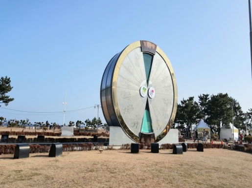 ���� ����4